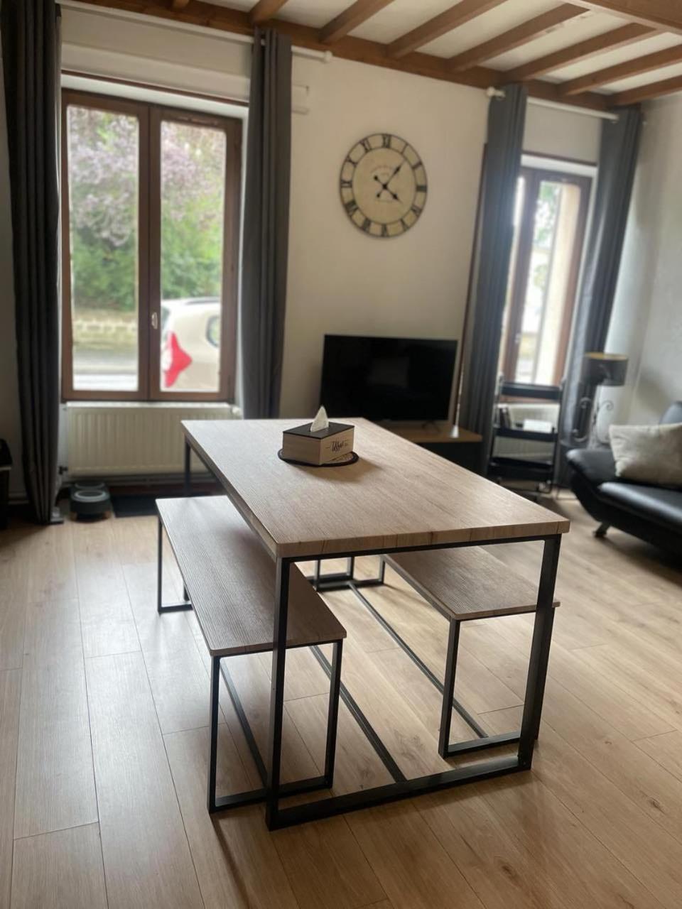 Superbe Appartement Face Au Chateau - 2 Chambres - Netflix/Canal+ Sedan Luaran gambar